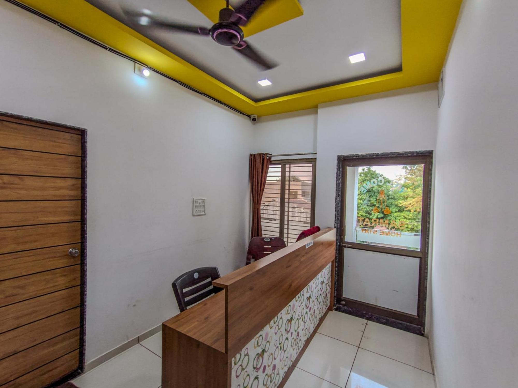 Samrat Homestay Garudeshwar Ngoại thất bức ảnh