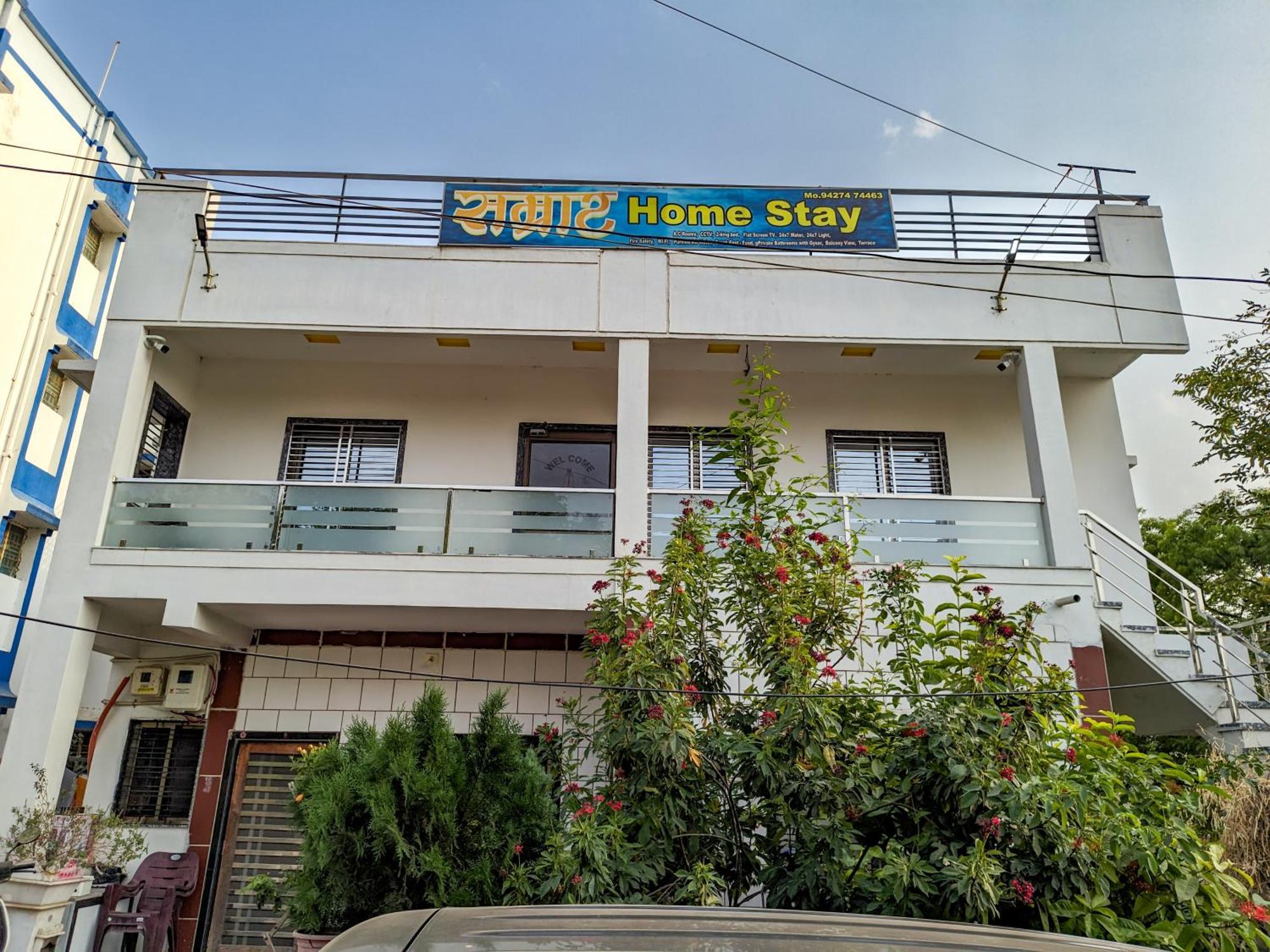 Samrat Homestay Garudeshwar Ngoại thất bức ảnh